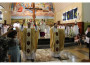 Ordenação presbiteral em Junqueirópolis, reúne muitos católicos.